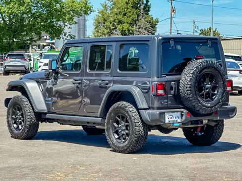 Used 2024 Jeep Wrangler Unlimited AWD/4WD image 5