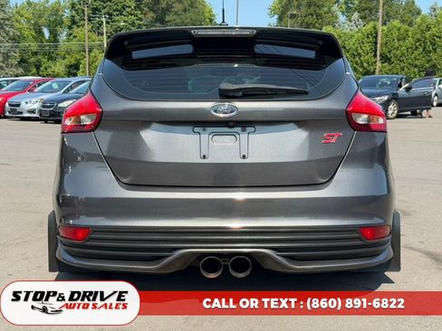 Used 2015 Ford Focus ST FWD image 6