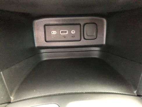 Used 2022 Chevrolet Equinox LT FWD image 26