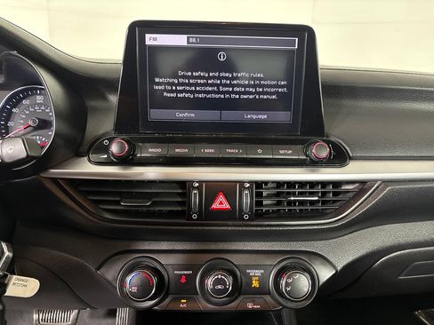 Used 2024 Kia Forte LXS FWD image 15