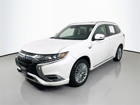Used 2019 Mitsubishi Outlander GT image 3