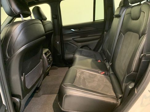 Used 2023 Jeep Grand Cherokee Altitude image 52