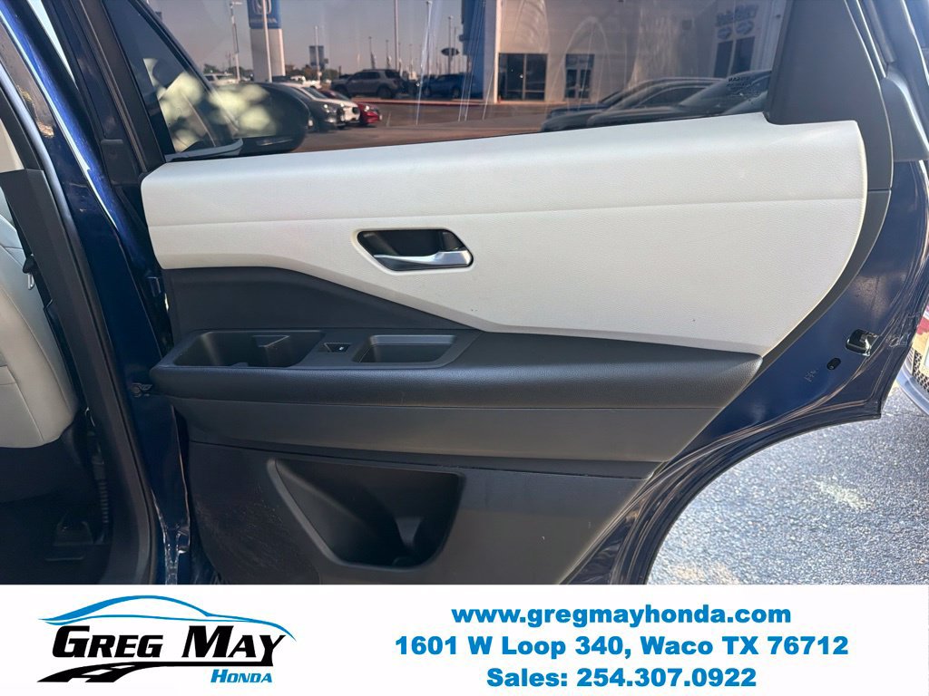 Used 2022 Nissan Pathfinder SV FWD image 26