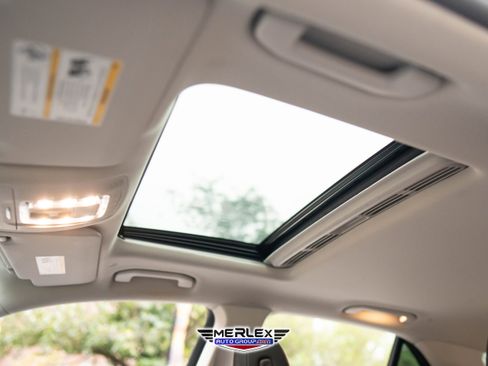 Used 2021 Mercedes-Benz GLE 350 350 4MATIC w/ Premium Package image 35