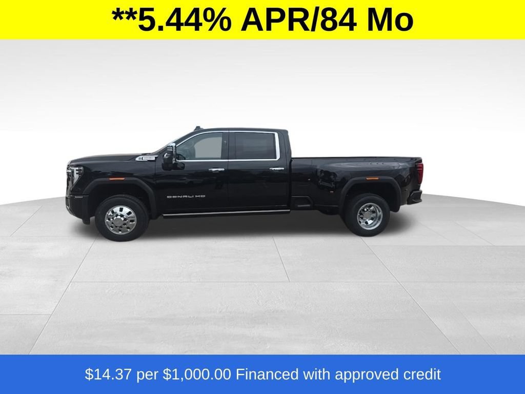 New 2026 GMC Sierra 3500 Denali w/ Denali Reserve Package AWD/4WD image 4