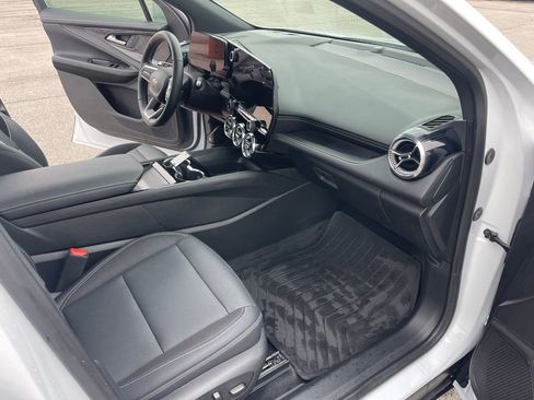 Used 2024 Chevrolet Blazer EV LT image 23