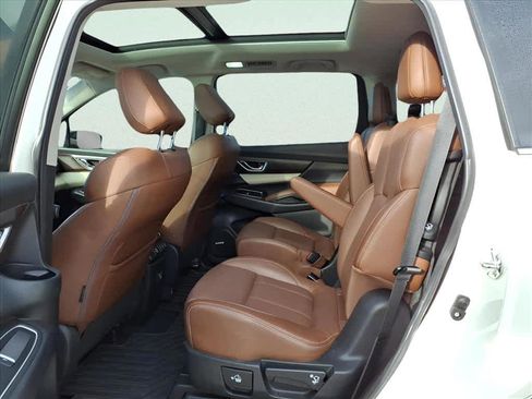 Used 2021 Subaru Ascent Touring w/ Popular Package #2A image 12