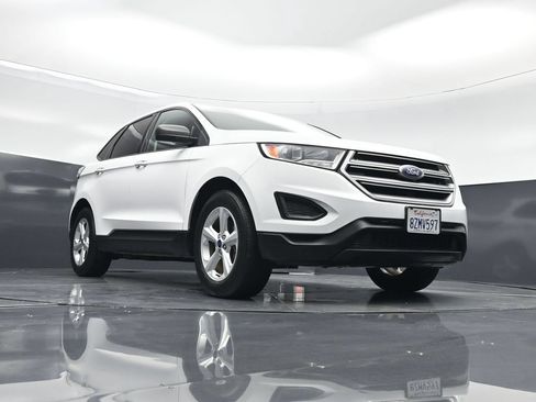 Used 2017 Ford Edge SE FWD image 40