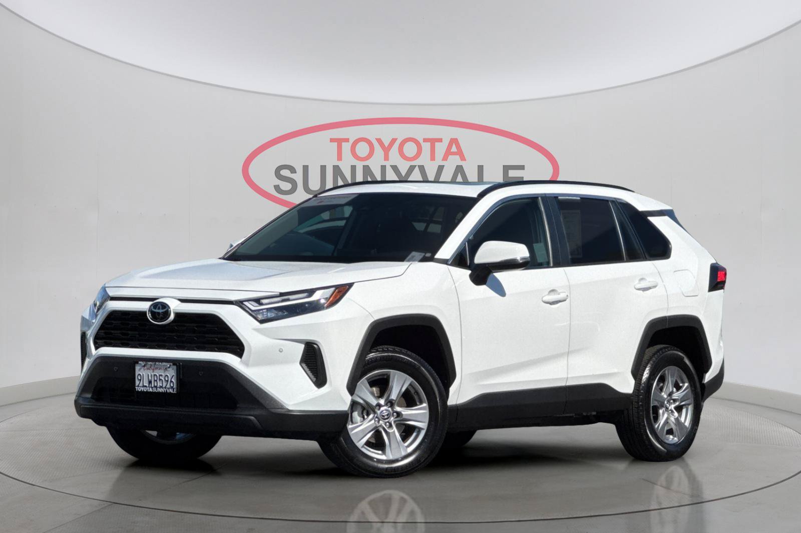 Used 2024 Toyota RAV4 XLE w/ Convenience Package FWD image 2