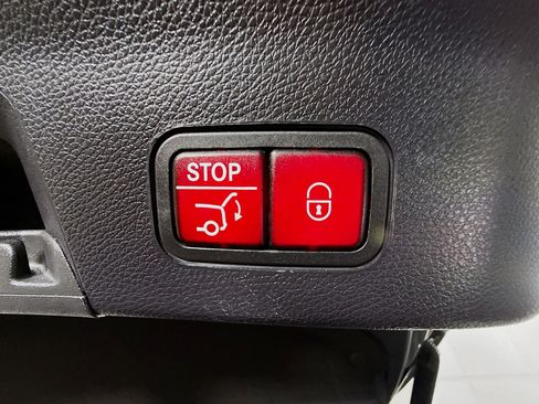 Used 2016 Mercedes-Benz GLE 450 4MATIC Coupe image 40