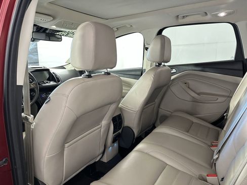 Used 2017 Ford Escape Titanium image 28