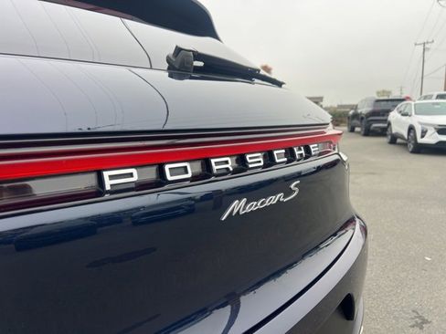 Used 2021 Porsche Macan S image 9