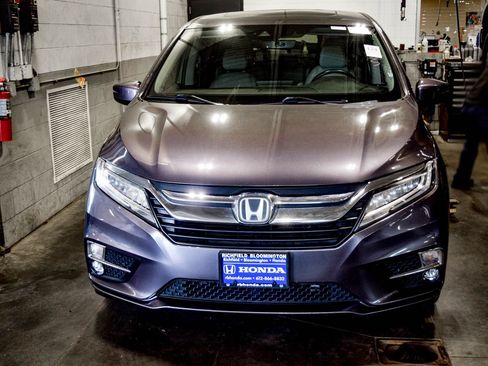 Used 2019 Honda Odyssey Elite image 3