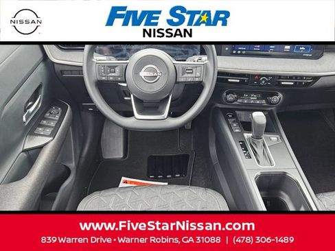Used 2026 Nissan Kicks SV FWD image 7