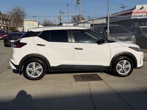 Used 2023 Nissan Kicks S image 4
