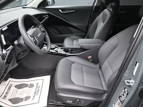 New 2026 Kia Niro Wind w/ Wind Preserve Package FWD image 13