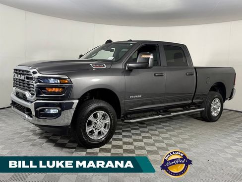 Used 2025 RAM 2500 Big Horn AWD/4WD image 1
