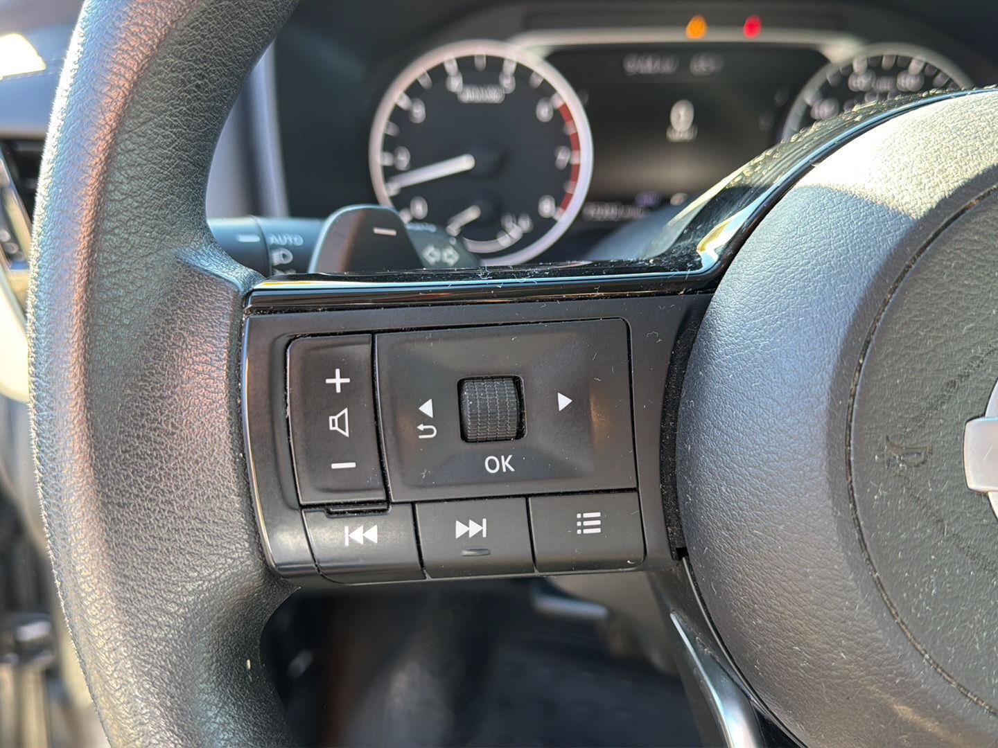 Used 2021 Nissan Rogue SV AWD/4WD image 14