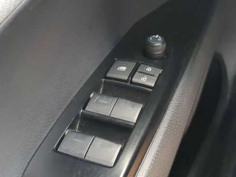 Certified 2025 Toyota Camry SE image 21