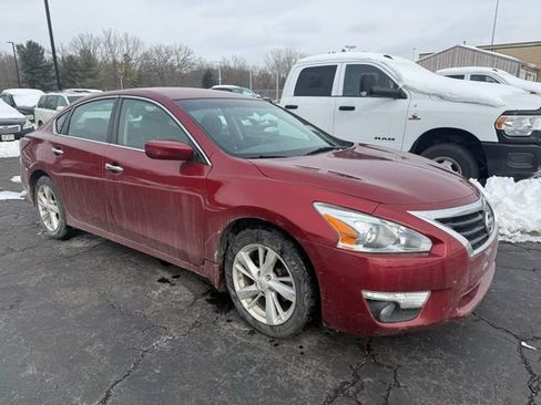 Used 2015 Nissan Altima 2.5 SV image 3
