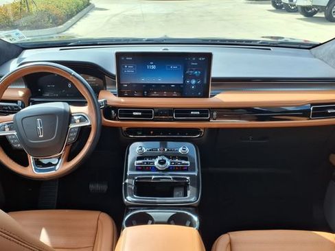 Used 2022 Lincoln Nautilus Black Label AWD/4WD image 23