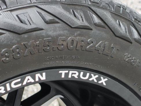 Used 2016 Ford F250 Lariat w/ Lariat Ultimate Package AWD/4WD image 44