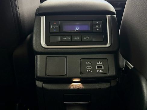 Used 2024 Subaru Ascent Premium w/ Convenience Package AWD/4WD image 29