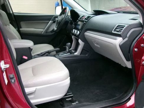 Used 2016 Subaru Forester 2.5i Touring w/ Eyesight & Navigation System AWD/4WD image 10