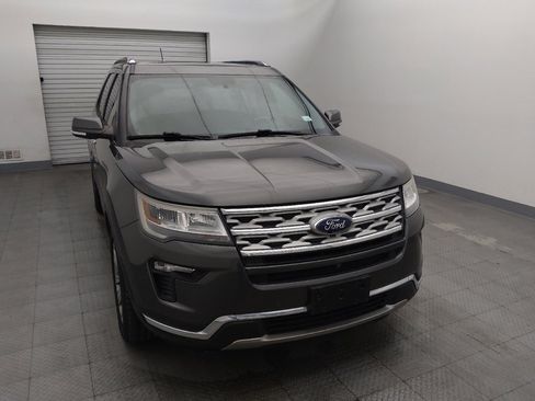 Used 2018 Ford Explorer Limited image 14