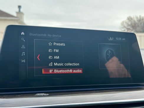 Used 2018 BMW 530e xDrive image 37