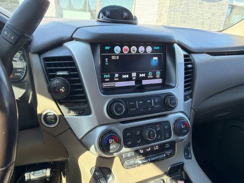 Used 2019 GMC Yukon XL SLT w/ Open Road Package AWD/4WD image 10