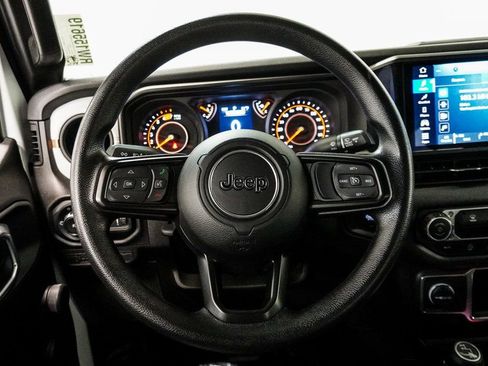 Used 2024 Jeep Wrangler Unlimited Sport AWD/4WD image 26