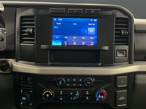 Used 2023 Ford F350 XLT AWD/4WD image 12
