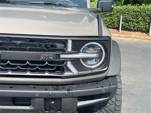 New 2025 Ford Bronco Badlands image 38