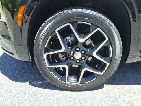 Certified 2026 Chevrolet Traverse High Country FWD image 10