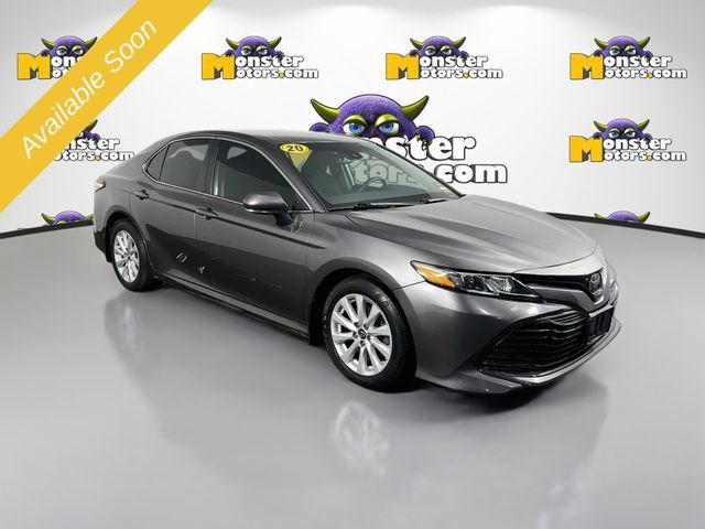 Used 2020 Toyota Camry LE FWD image 3