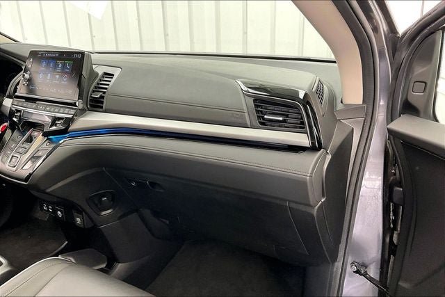 Certified 2025 Honda Odyssey Touring image 18