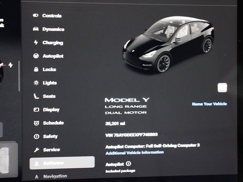 Used 2023 Tesla Model Y Long Range image 35