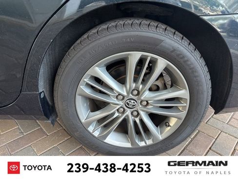 Used 2015 Toyota Camry SE image 11