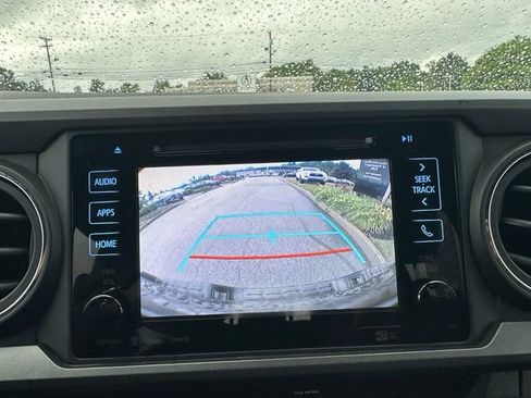 Used 2019 Toyota Tacoma TRD Sport w/ Technology Package AWD/4WD image 36