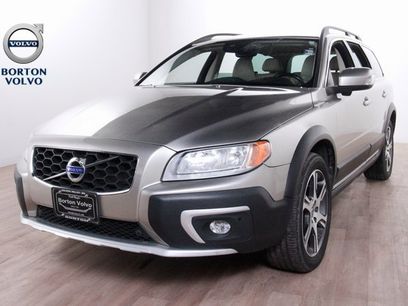 Used 2015 Volvo XC70 T6 w/ Proximity Package