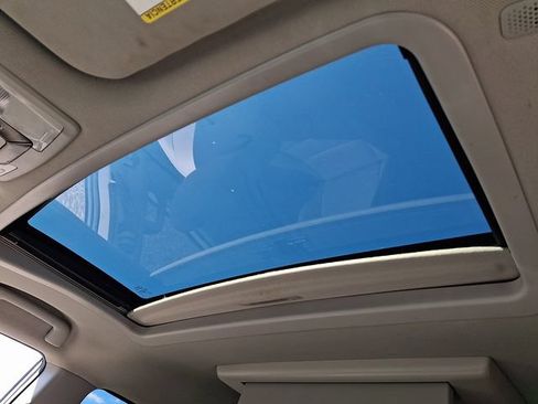 Used 2020 Toyota Sienna XLE Premium AWD/4WD image 17