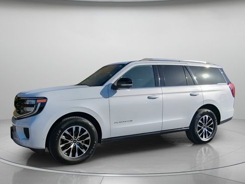 Certified 2025 Ford Expedition Platinum image 13