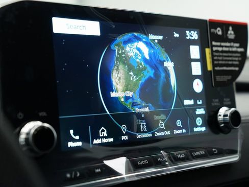 Used 2024 Mitsubishi Outlander SE image 25