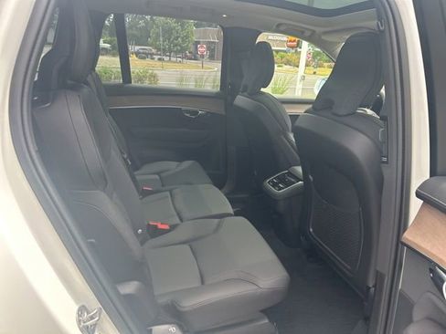 Certified 2025 Volvo XC90 B6 Plus AWD/4WD image 13