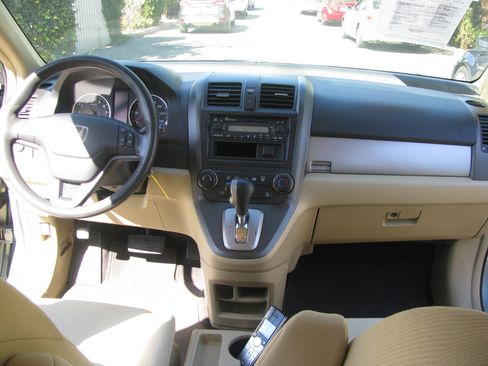 Used 2011 Honda CR-V LX image 16