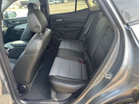 Used 2025 Chevrolet Trax LT image 23