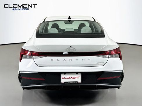 New 2026 Hyundai Elantra Limited FWD image 7