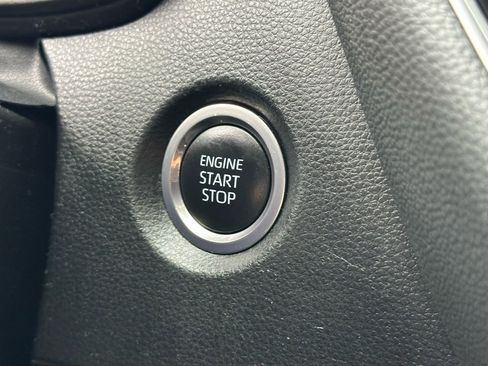 Used 2024 Toyota Corolla SE image 29