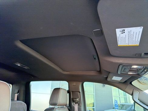 Used 2024 GMC Sierra 2500 Denali w/ Denali Reserve Package image 32